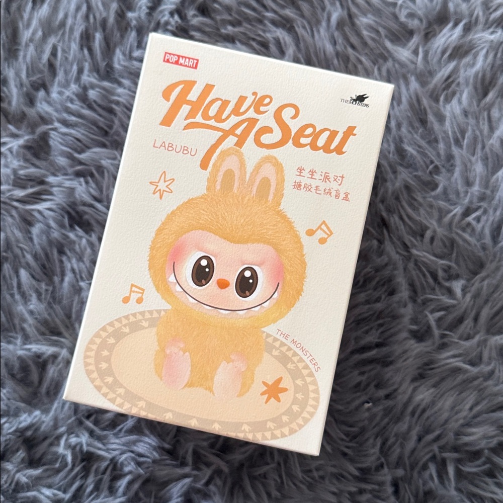 Pop Mart Labubu Have A Seat- Ququ - NEW